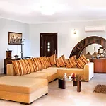 Villa Infinity